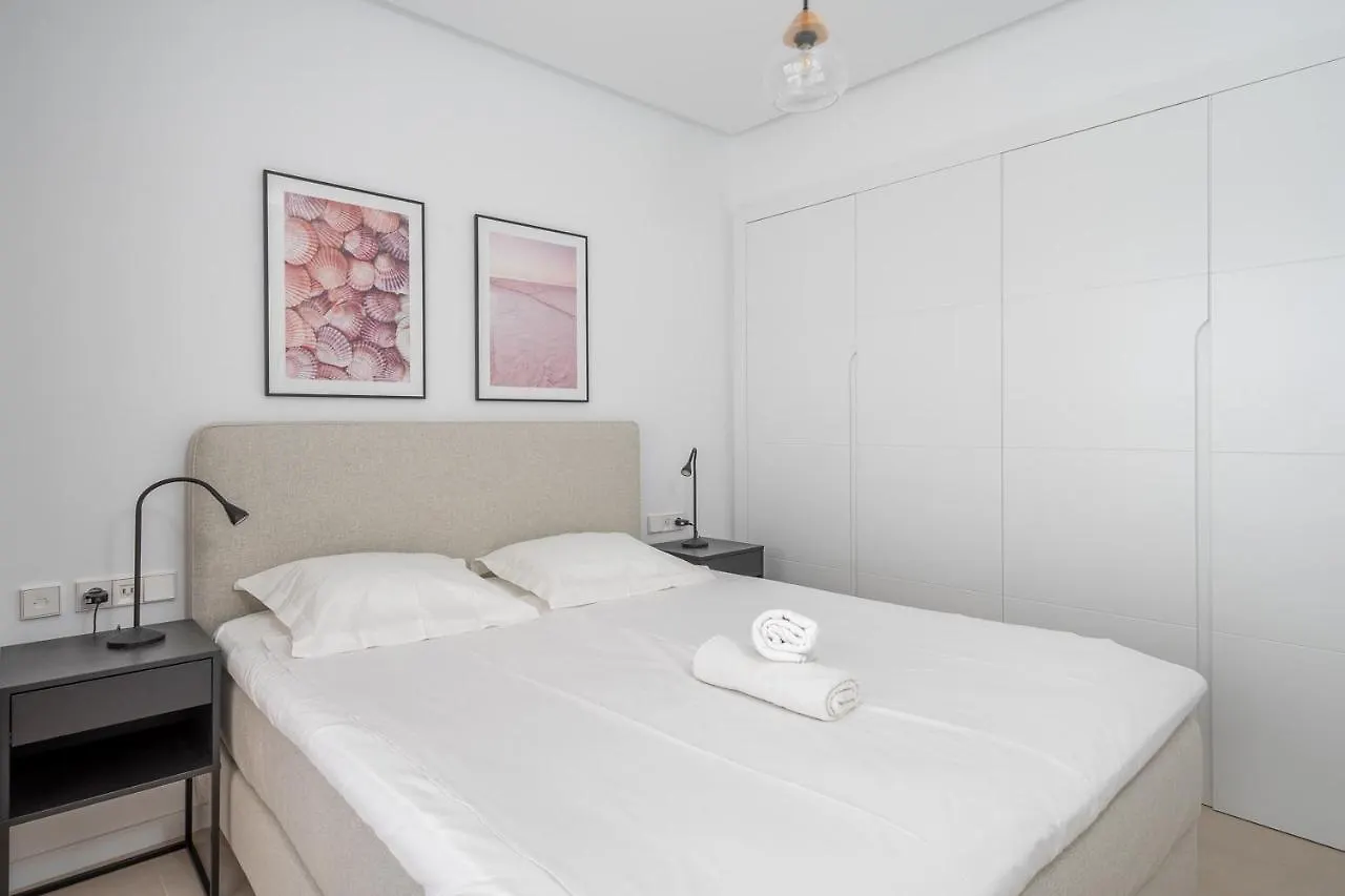 アパート Stunning Flat In Middel Views El Higueron Gym&Pool By Costarentals - Ref 130 フエンヒロラ